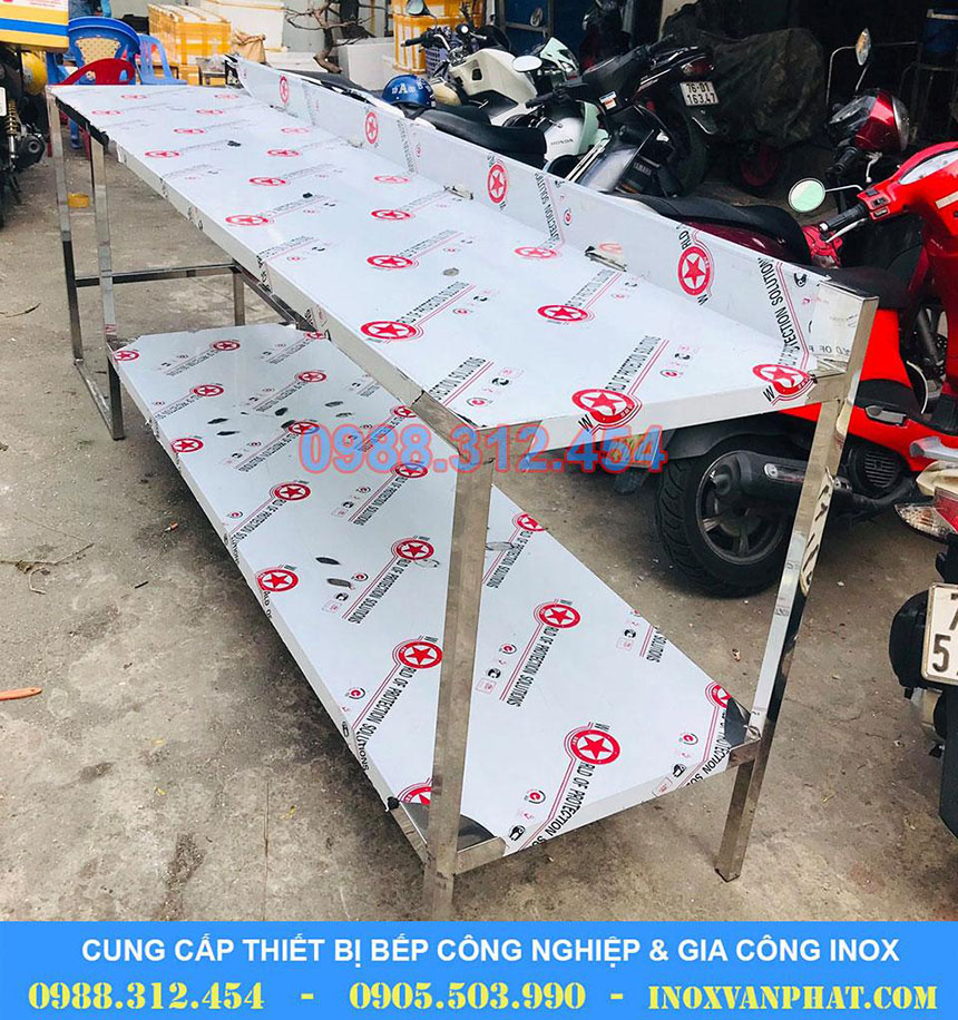 Bàn bếp inox công nghiệp
