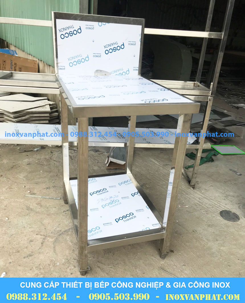 Bàn inox công nghiệp giá tốt