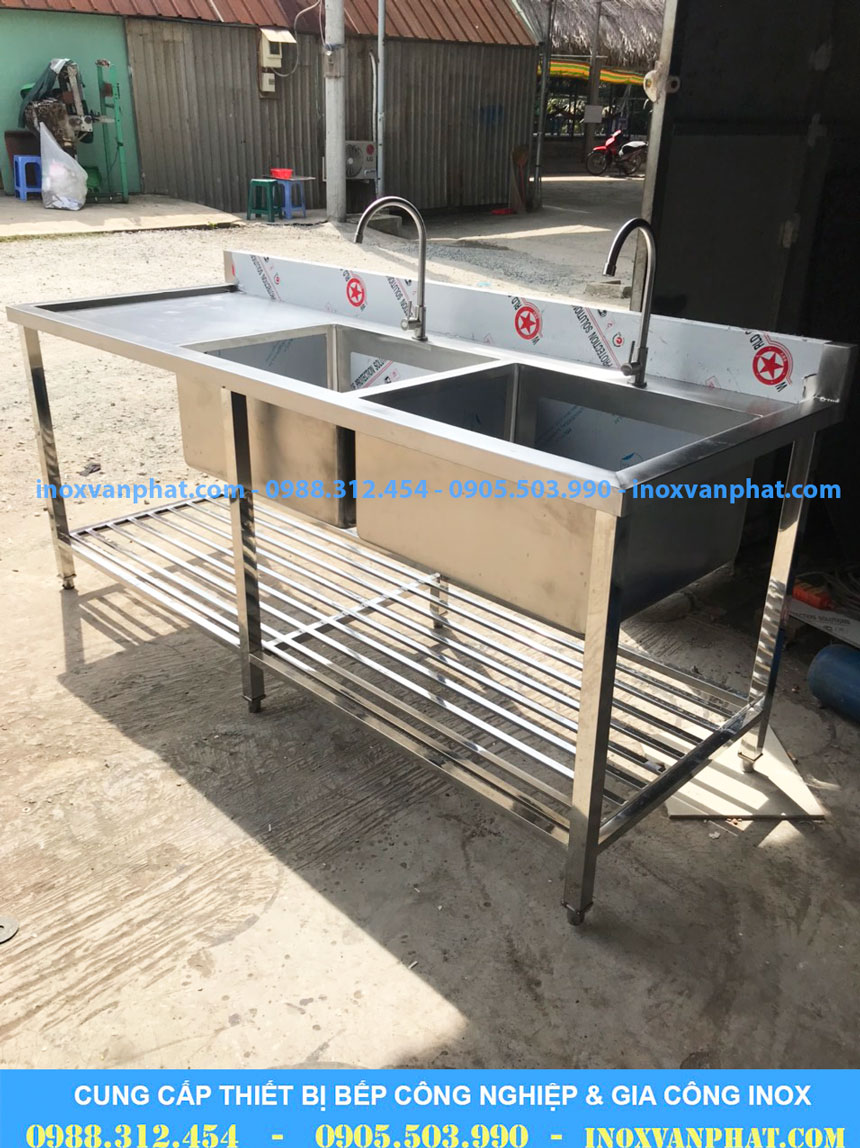 Chậu rửa khu bếp công nghiệp