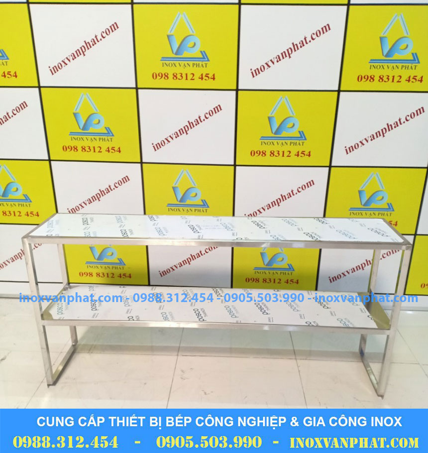 Kệ bếp inox làm từ inox 304