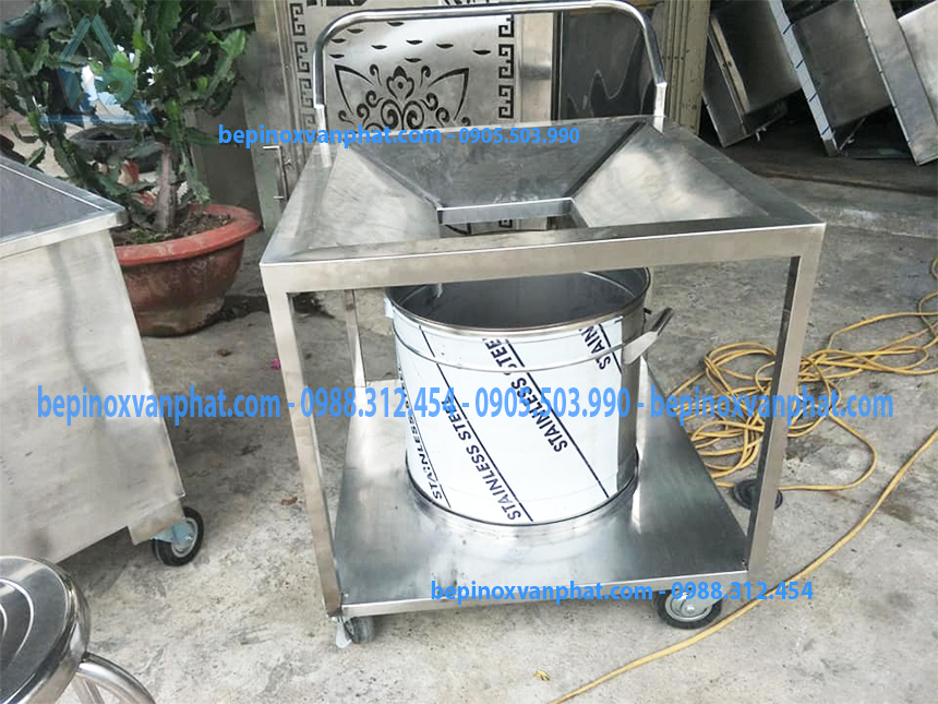 Xe đẩy inox công nghiệp Xe đẩy inox công nghiệp